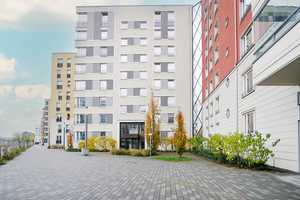 Property thumbnail 2