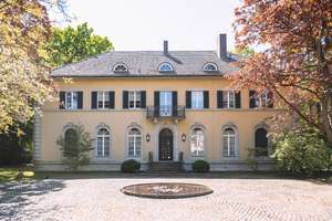 BERLIN-GRUNEWALD Repräsentative Villa - Baudenkmal mit Baugenehmigung f. An- u. Ausbauten – Die vollständige Adresse der Immobilie erhältst du vom Anbieter., 14193 Grunewald, Berlin – Vorschaubild 2