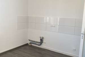 Großzügige familiengerechte neu renovierte  4 - Zimmer- Wohnung Nähe Fußgängerzone, Westliche 104 – Westliche Karl-Friedrich-Str. 104, 75172 Weststadt, Pforzheim – Vorschaubild 3