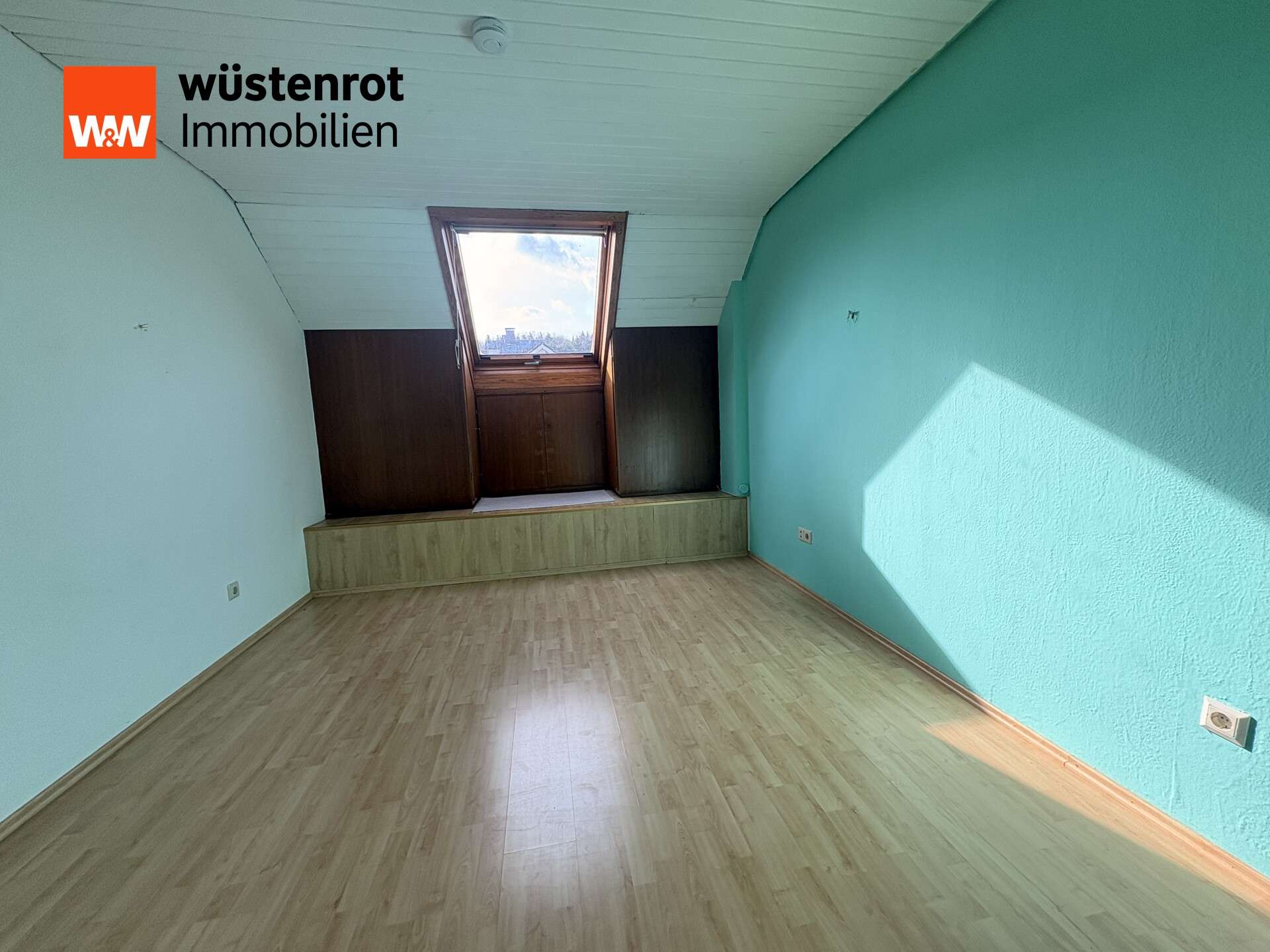 Immobilie in Neuenbürg - Zweifamilienhaus in Neuenbürg Dennach für Mehrgenerationen! - Bild 8