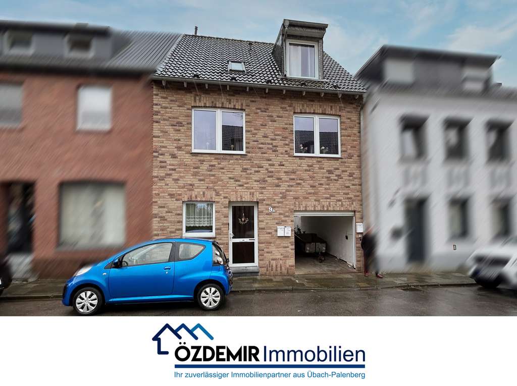 Immobilie in Aldenhoven - Attraktives 3 Familienhaus mit Tordurchfahrt und Garten, zur Eigennutzung oder Vermietung - Bild 0