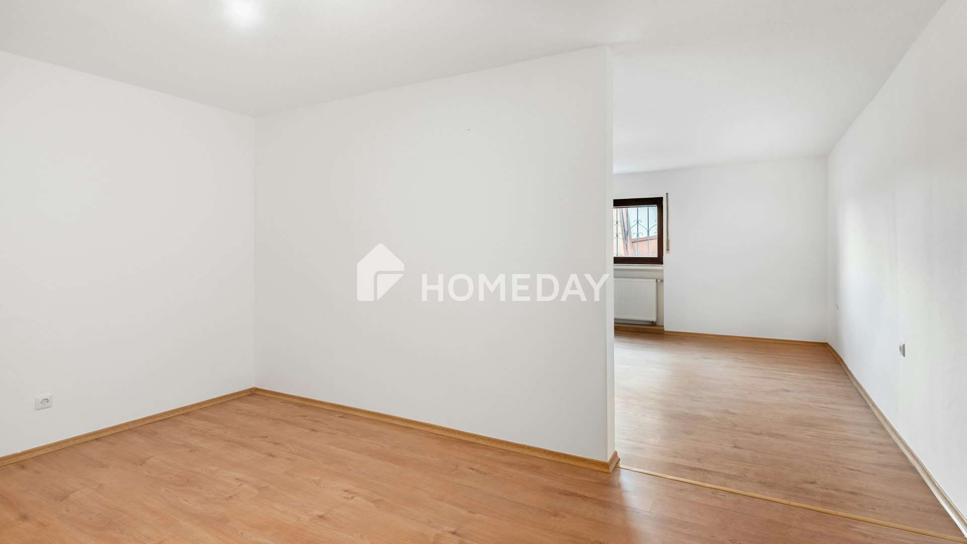 Immobilie in Kalbach - Modernisiertes Dreifamilienhaus mit 358 m², 16,5 kWp PV & traumhafter Süd-Terrasse mit Fernblick - Bild 1