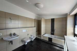 Exklusive 90 m² Wohnung mit traumhafter Aussicht – Penthouse-Feeling – Die vollständige Adresse der Immobilie erhältst du vom Anbieter., 67071 Oggersheim, Ludwigshafen am Rhein – Vorschaubild 10