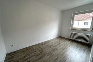 Renovierte 3-Zimmer-Wohnung mit Mietergarten in Geestemünde – Sylterweg 8, 27570 Wulsdorf, Bremerhaven – Vorschaubild 3