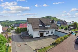 ++ Ideal für Kapitalanleger oder Eigennutzer – Vermietetes Zweifamilienhaus mit 7 Garagen ++ – Die vollständige Adresse der Immobilie erhältst du vom Anbieter., 51702 Bergneustadt – Vorschaubild 5