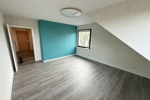 2,5 Raum in ruhigem 3 Parteienhaus. DG mit großzügigem Raumgefühl. Garage optional. – Kirchharpener Straße 92, 44805 Gerthe, Bochum – Vorschaubild 8