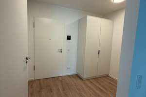 Großes 1-Zimmer-Apartment mit Balkon, Einbauküche und Aufzug in Erlangen – Paul-Gossen-Straße 117a, 91052 Rathenau, Erlangen – Vorschaubild 1