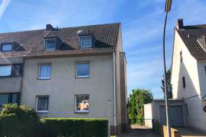 Dreifamilienhaus mit vier Garagen und 455 m² genehmigte Baulandfläche in Köln-Dellbrück – Köln – Vorschaubild 1