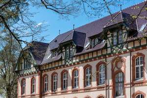Modernes möbliertes Apartment mit ALL-IN-Miete in historischem Denkmal – Dr.-Herrmann-Straße 4, 14547 Beelitz – Vorschaubild 6