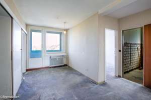 Personenaufzug & PKW-Stellplatz! 3-Zimmer-Eigentumswohnung mit guter Raumaufteilung – Die vollständige Adresse der Immobilie erhältst du vom Anbieter., 28325 Tenever, Bremen – Vorschaubild 4