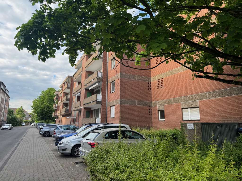 Stilvolle, gepflegte 3-Zimmer-Wohnung mit Balkon in Düsseldorf