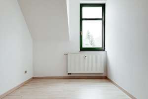 Großzügige Dachgeschoss-Wohnung mit Balkon – Schiersandstraße 19, 9116 Altendorf, Chemnitz – Vorschaubild 5
