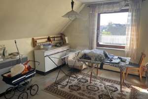 Renovierungsbed 2 Fam. Haus, 8 Zi. Doppelgarage m. Anbau Wfl. 148,20 m² Grund 2.536 m² – Rosenweg 9, 92521 Schwarzenfeld – Vorschaubild 23