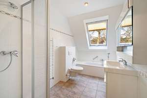 Repräsentatives, großzügiges Architekten- Haus in Wassernähe – Die vollständige Adresse der Immobilie erhältst du vom Anbieter., 23564 Sankt Gertrud, Lübeck – Vorschaubild 15