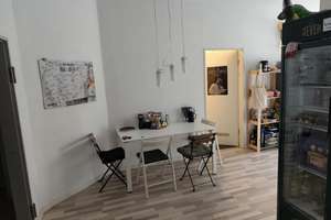 Perfekt für eine WG! Großzügige 4-Zimmer-Wohnung mit Einbauküche & Terrasse in City-Nähe – Kaiserstraße 4-6, 26122 Bahnhofsviertel, Oldenburg (Oldenburg) – Vorschaubild 10