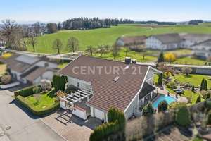 Großzügiges Landhaus mit Pool und viel Raum zum Leben – Die vollständige Adresse der Immobilie erhältst du vom Anbieter., 84549 Engelsberg – Vorschaubild 2