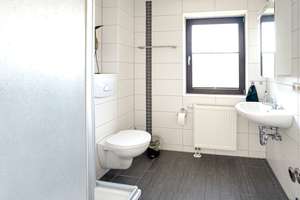 280 m² Historischer Altbau // Einliegerwohnung möglich // 8 km bis Rostock // 1.104 ² Garten – Die vollständige Adresse der Immobilie erhältst du vom Anbieter., 18198 Stäbelow – Vorschaubild 20