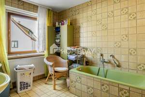Viel Platz für die Familie – 8-Zimmer-Einfamilienhaus mit Garten, Terrasse und 2 Bädern – Die vollständige Adresse der Immobilie erhältst du vom Anbieter., 72461 Albstadt – Vorschaubild 10