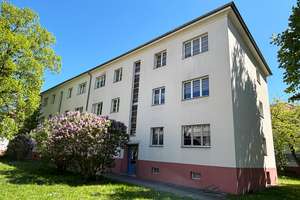 Ruhige Seitenstraße in Seidnitz: 2-Zi.-Whg. mit Loggia & Wanne – Borthener Straße 8c, 1237 Seidnitz/Dobritz, Dresden – Vorschaubild 3