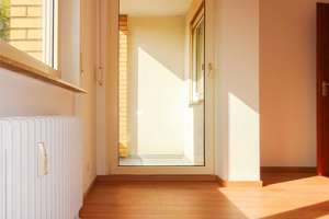 Helle 1-Zi-Wohnung mit Aufzug in ruhiger Citylage – Zur Scheuren 5, 42275 Barmen, Wuppertal – Vorschaubild 3