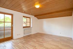Sonnige 4-Zimmer-Wohnung in Zweifamilienhaus in Bernried am Starnberger See