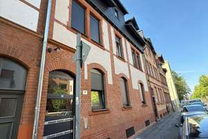 Attraktive Kapitalanlage: 6 Wohneinheiten, kernsaniert 2023, zentrale Lage in Offenbach Ohne Maklerp – Die vollständige Adresse der Immobilie erhältst du vom Anbieter., 63071 Lichtenplatte, Offenbach am Main – Vorschaubild 2