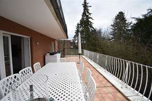 40 qm Terrasse! 4-Zimmer-Wohnung  mit EBK, Kamin & Doppelgarage für gehobene Ansprüche – Niederrheinstraße 16a, 40474 Stockum, Düsseldorf – Vorschaubild 8