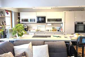 OF-BIEBER: Große 3 Zi.ETW m. TGL Bad u. Balkon in kleiner WE – 63073 Bieber, Offenbach am Main – Vorschaubild 2