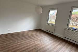 Ruhige Doppelhaushälfte mit 8 Zimmern und Carport in Liebenau – Breslauer Straße 16, 31618 Liebenau – Vorschaubild 3