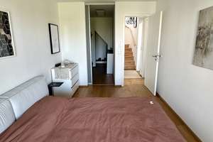 EXKLUSIVE 3-ZIMMER-MAISONETTE | 130 m² | 2 GROSSE BALKONE | DESIGNKÜCHE | KELLER | ZENTRAL & RUHIG – Marlene-Dietrich-Straße 3a, 85053 Südost, Ingolstadt – Vorschaubild 16