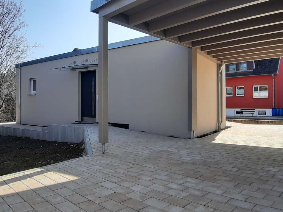 Carport / Eingang FlyingSpace