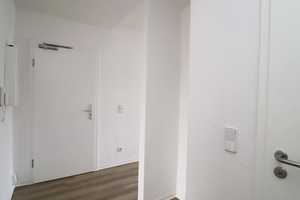Verlängern Sie Ihre Freiluftsaison! 2 Zimmer mit verglastem Balkon – Kochstraße 56, 9116 Chemnitz – Vorschaubild 5