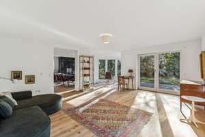 Luxuriöse 4-Zimmerwohnung in villenähnlicher Wohnlage mit großem umlaufenden Garten in Nymphenburg – Die vollständige Adresse der Immobilie erhältst du vom Anbieter., 80639 Nymphenburg, München – Vorschaubild 3