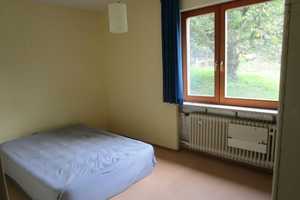 Wohnen auf einer Ebene! Einfamilienhaus am Ortsrand im Bungalowstil – Breslauer Str. 35, 91217 Nürnberger Land (Kreis) – Vorschaubild 10