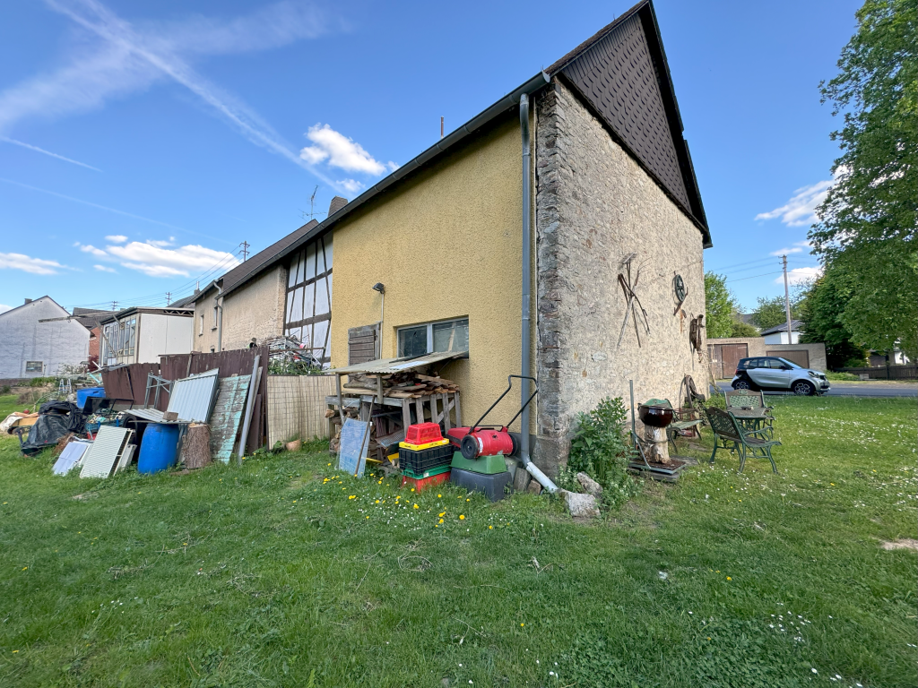 Einfamilienhaus mit Scheune und Weideland – idyllisches Leben auf dem Land, Neuwied Kreis – Bild 3