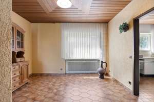 Familienfreundlicher Bungalow in schöner Reihenendlage mit Garten, Garage und Weitblick – Die vollständige Adresse der Immobilie erhältst du vom Anbieter., 56072 Metternich, Koblenz – Vorschaubild 10