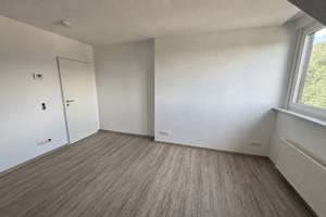 Erstbezug nach Sanierung: 2-Zimmer-DG, teilmöbliert, neues Bad & Küche mit Fußbodenheizung – Die vollständige Adresse der Immobilie erhältst du vom Anbieter., 4357 Mockau-Süd, Leipzig – Vorschaubild 9
