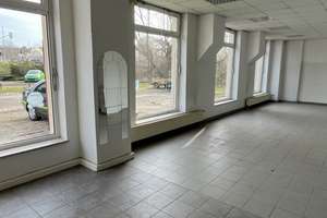 Vielseitige Gewerbeimmobilie mit Wohnanteil und großzügigem Hof auf 2.300 m² Grundstück. – Die vollständige Adresse der Immobilie erhältst du vom Anbieter., 4600 Altenburg – Vorschaubild 1