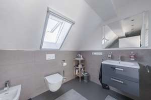 Charmantes Zweifamilienhaus mit großem Garten & Pool in ruhiger Lage – Motterstraße 20, 90451 Eibach, Nürnberg – Vorschaubild 34