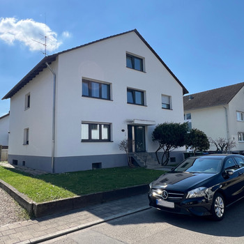 Modernisiertes und vermietetes 3-Familienhaus