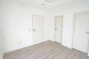 Billungerweg: 2-Zi. Penthouse Wohnung,  Terminvereinbarung gerne telefonisch – Die vollständige Adresse der Immobilie erhältst du vom Anbieter., 26131 Eversten, Oldenburg (Oldenburg) – Vorschaubild 12
