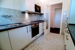 Lichtdurchflutete 4½-Zimmer-Gartenwohnung mit 2 Balkonen, schöner EBK - Privacy, S2 U-Menzing – Die vollständige Adresse der Immobilie erhältst du vom Anbieter., 80997 Allach, München – Vorschaubild 7