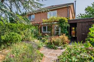 Beautiful and well-maintained semi-detached house in Potsdam – Die vollständige Adresse der Immobilie erhältst du vom Anbieter., 14469 Eiche, Potsdam – Vorschaubild 2