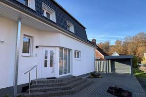 Exklusives Zweifamilienhaus - Erstbezug nach Umbau – Die vollständige Adresse der Immobilie erhältst du vom Anbieter., 31275 Lehrte – Vorschaubild 3