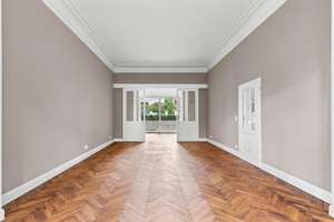 Innen charmanter Altbau, außen modern: Schöne Wohnung mit direktem Zugang zum Alsterwanderweg – Die vollständige Adresse der Immobilie erhältst du vom Anbieter., 22391 Ohlsdorf, Hamburg – Vorschaubild 3