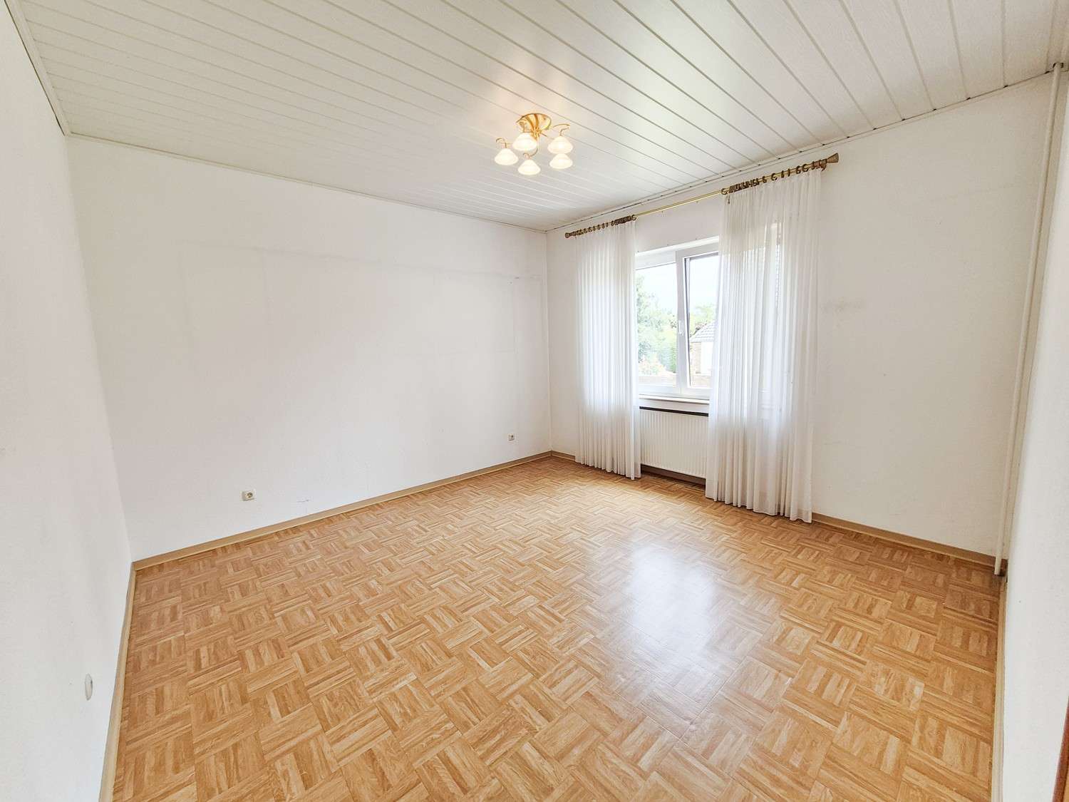 Immobilie in Lübbecke - Attraktives, großes 1-2 Familienhaus mit Wintergarten 
in ruhiger Lage von Lübbecke - Bild 6