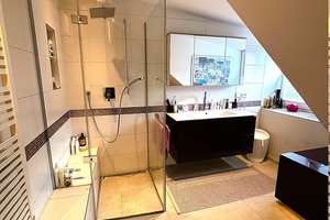 Top Luxus sanierte 5 Zimmer Maisonette-Wohnung mit großem Südbalkon, Garten, Keller und Garage – Die vollständige Adresse der Immobilie erhältst du vom Anbieter., 81475 Fürstenried-West, München – Vorschaubild 19