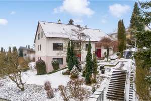 Sehr stark & souverän.
Dreifamilienhaus in Elchingen (Thalfingen)
Drei Wohnungen | 3 Garagen | STP – Junginger Str. 43, 89275 Elchingen – Vorschaubild 9