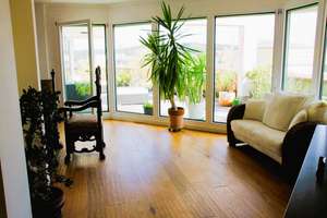Lichtdurchflutete 4-Zimmer-Dachterrassenwohnung – Talhofstrasse 30, 82205 Gilching – Vorschaubild 4
