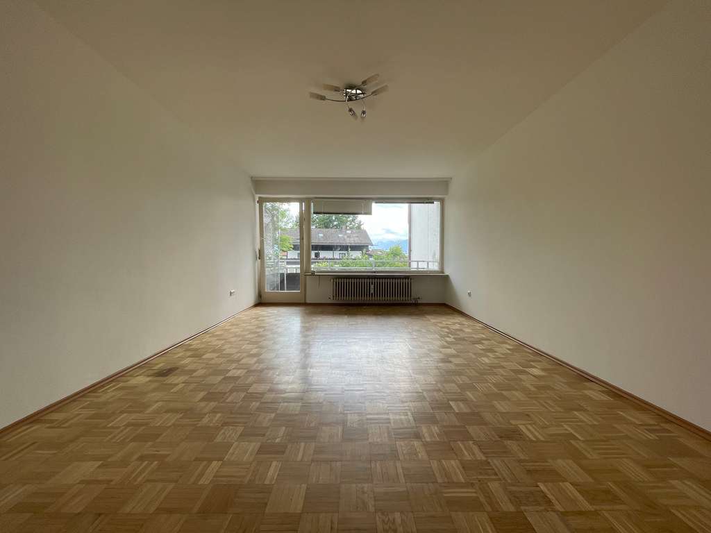 Charmante 3-Zimmer-Wohnung mit Balkon und Bergblick!